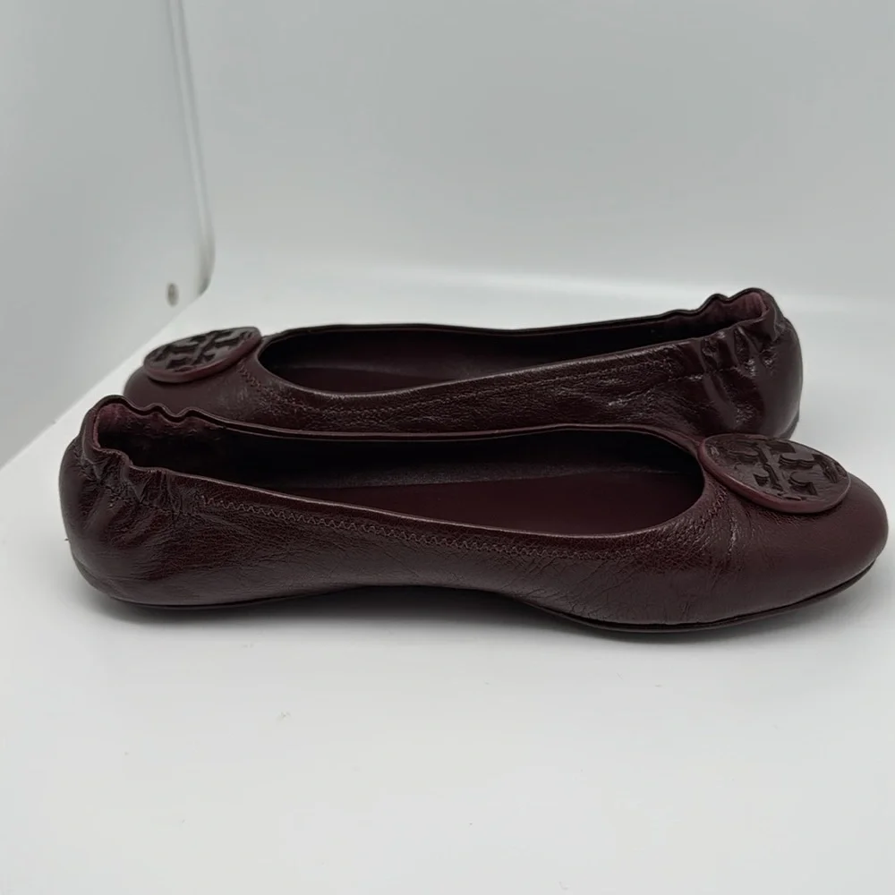 Tory Burch Minnie Travel Leather Plum Burgundy Ballet Flats Slip on Size 7 - NEW